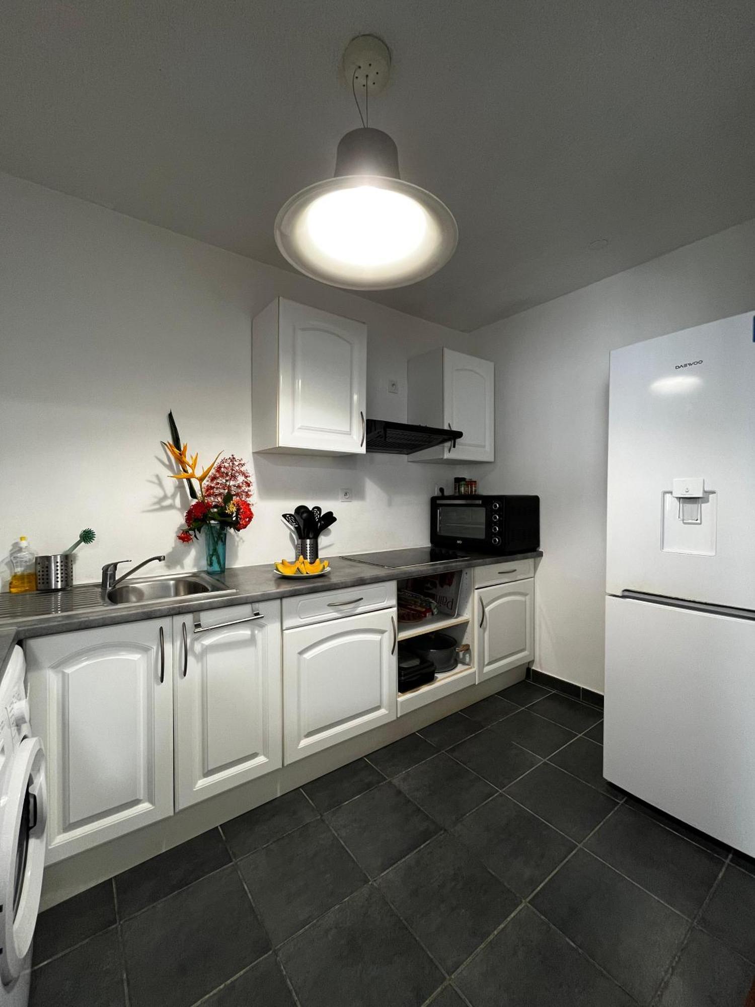 Jasmin - Appartement Face Plage Diamant Ле-Діаман Екстер'єр фото
